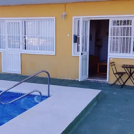 Con Piscina 托雷莫利诺斯